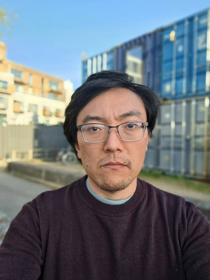 Selfie - wide-angle portrait mode on