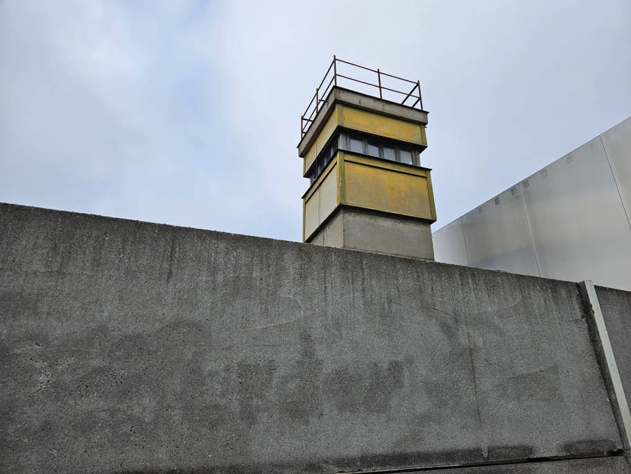 Samsung Galaxy S23 photo gallery