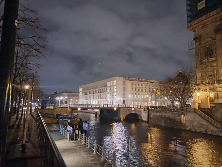 Galaxy A34: Ultra-wide camera