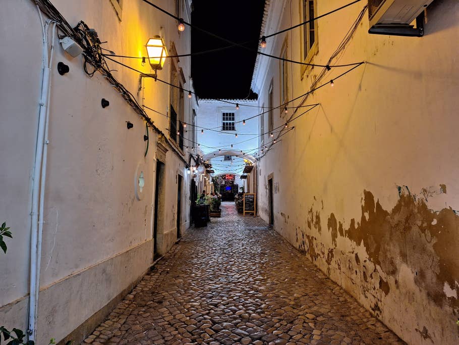 Samsung Galaxy A54 review sample: Main camera - night mode off