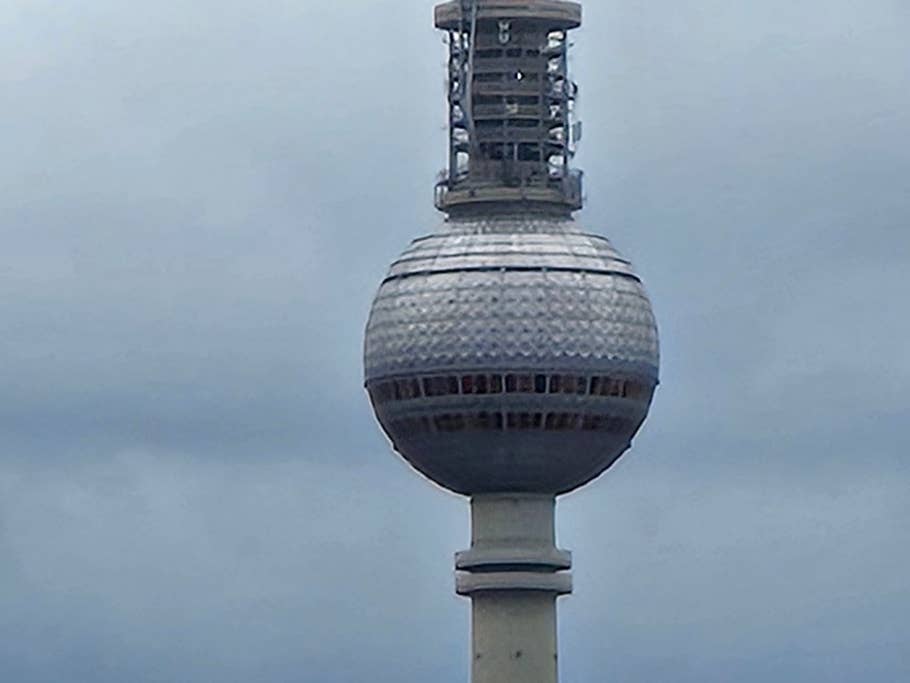 Samsung Galaxy S24+: Telephoto camera (30x digital zoom)