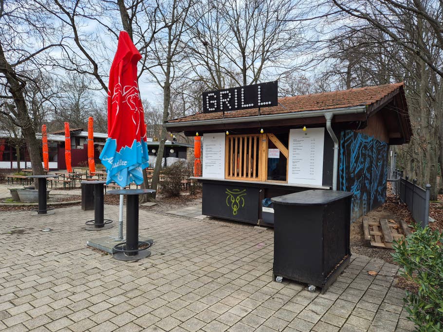 Test photos taken with the Samsung Galaxy S24 camera