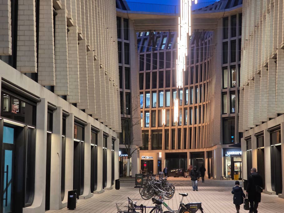 Samsung Galaxy S25 Ultra: Main camera (2x digital zoom)