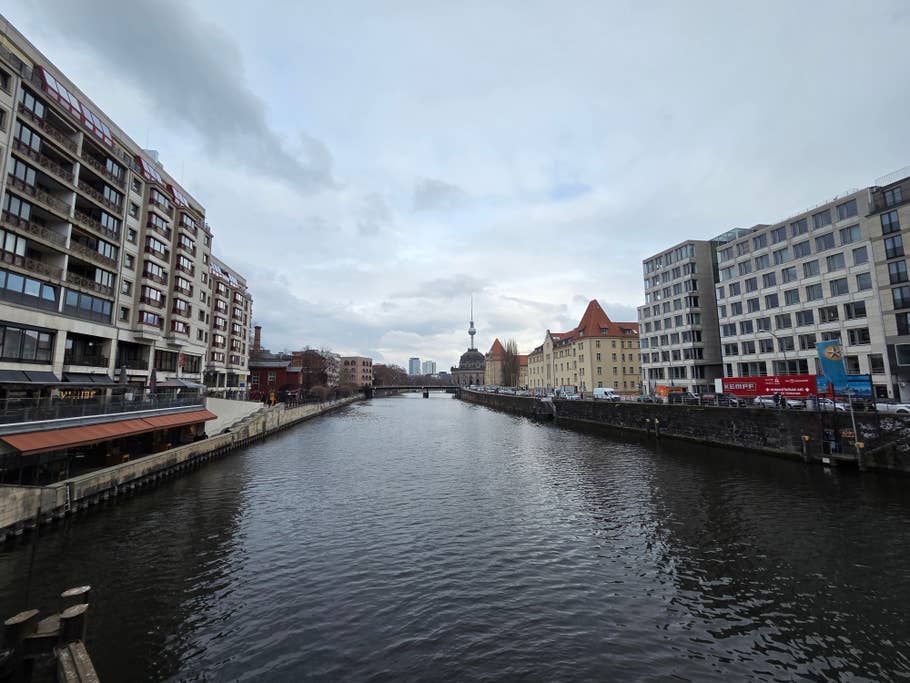 Samsung Galaxy S25+: Ultra-wide-angle camera (0.6x)