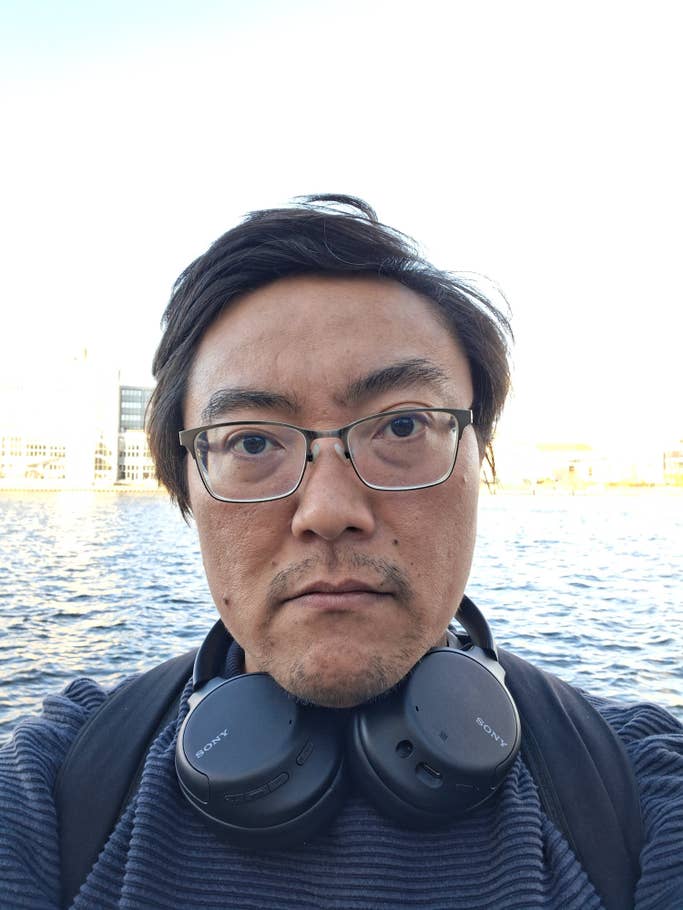 Samsung Galaxy A26: Ultra-wide angle selfie