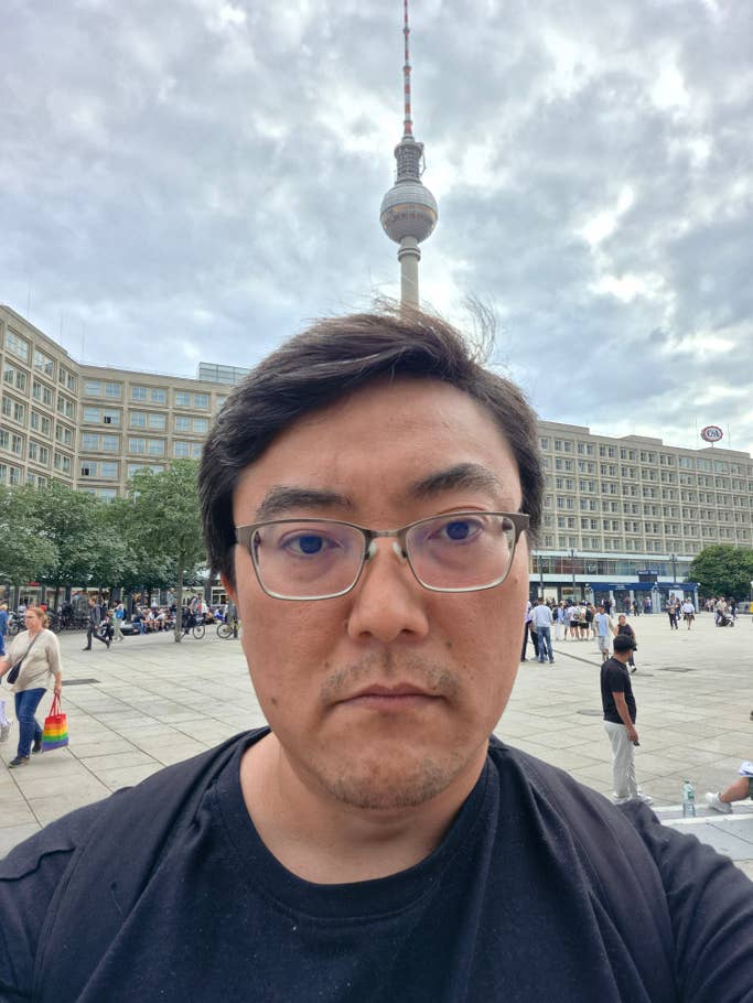 Samsung Galaxy Z Flip 7: Ultra-wide angle selfie