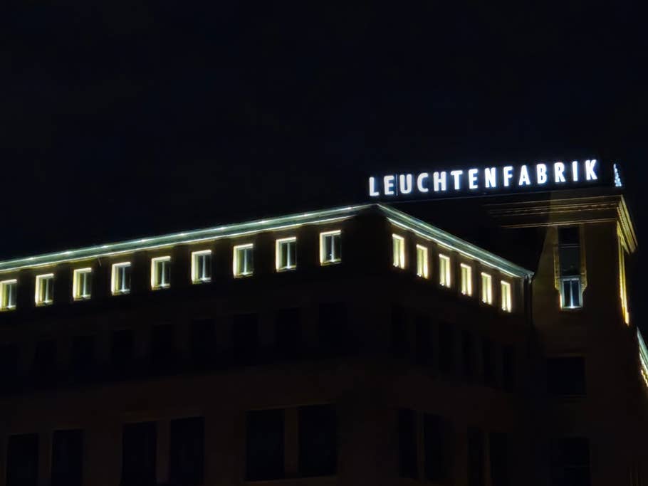 Samsung Galaxy Z Flip 7: Main camera (4x digital zoom)