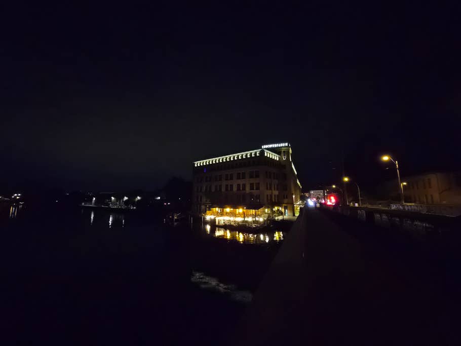 Samsung Galaxy Z Flip 7: Ultra-wide-angle camera (0.6x)