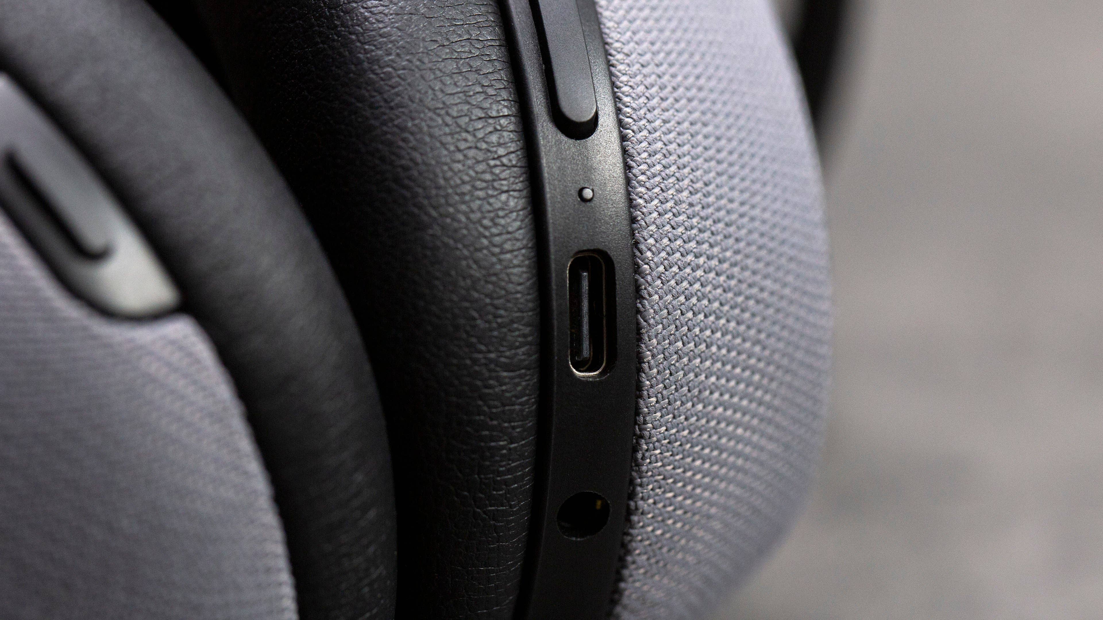 AndroidPIT Bowers and Wilkins PX7 Port