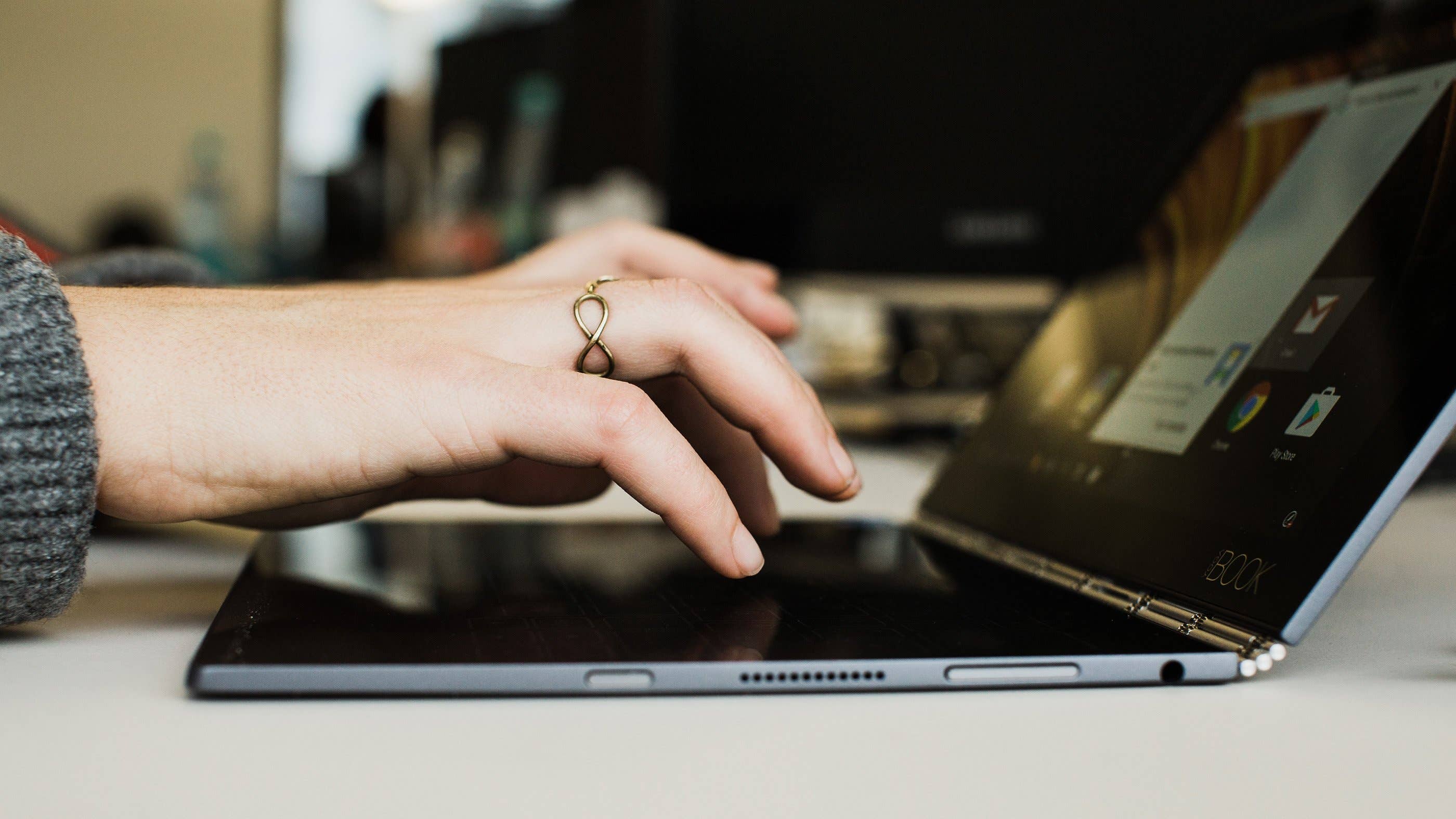 AndroidPIT Lenovo Yoga Book 0202