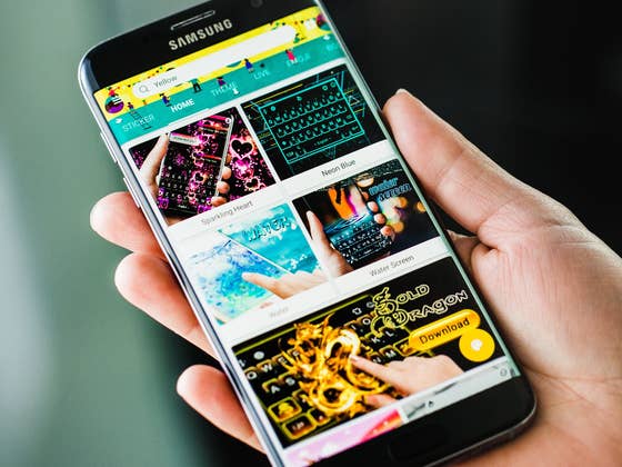 TouchPal Pro review: AI at your fingertips for faster typing