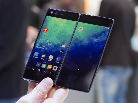 One screen not enough? The ZTE Axon M might be for you