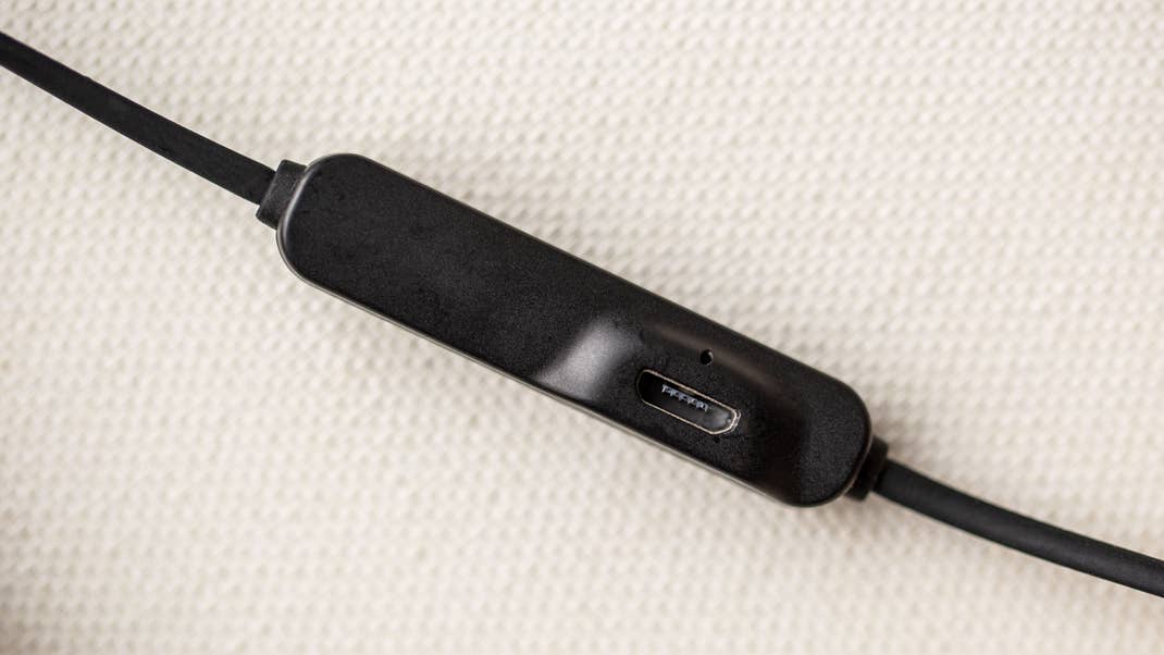 AndroidPIT anker soundcore spirit pro charging port