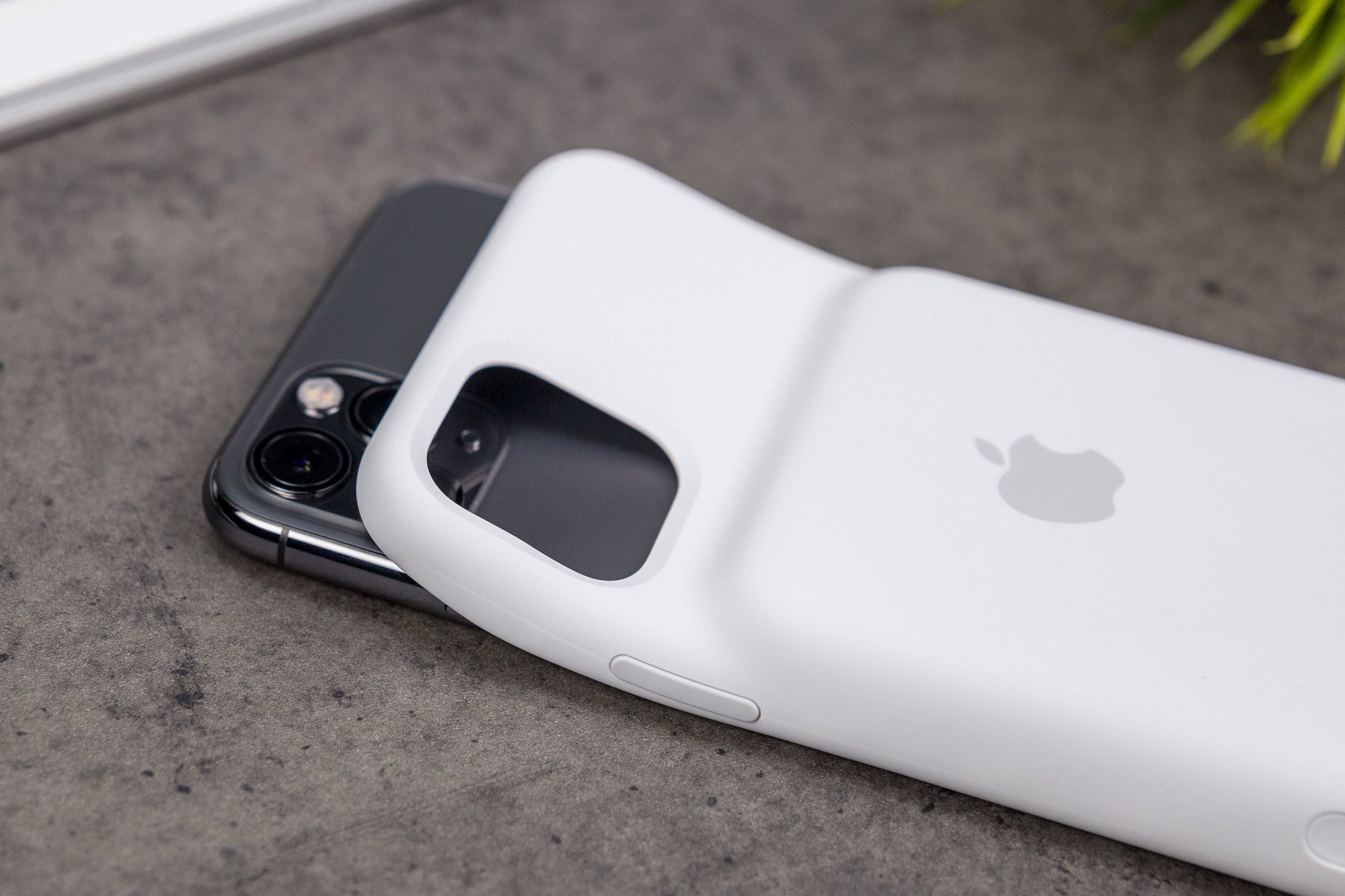 iPhone11Pro Smart Battery Caseホワイト Genuine Apple iPhone 11 PRO MAX Smart Battery Case White NEW