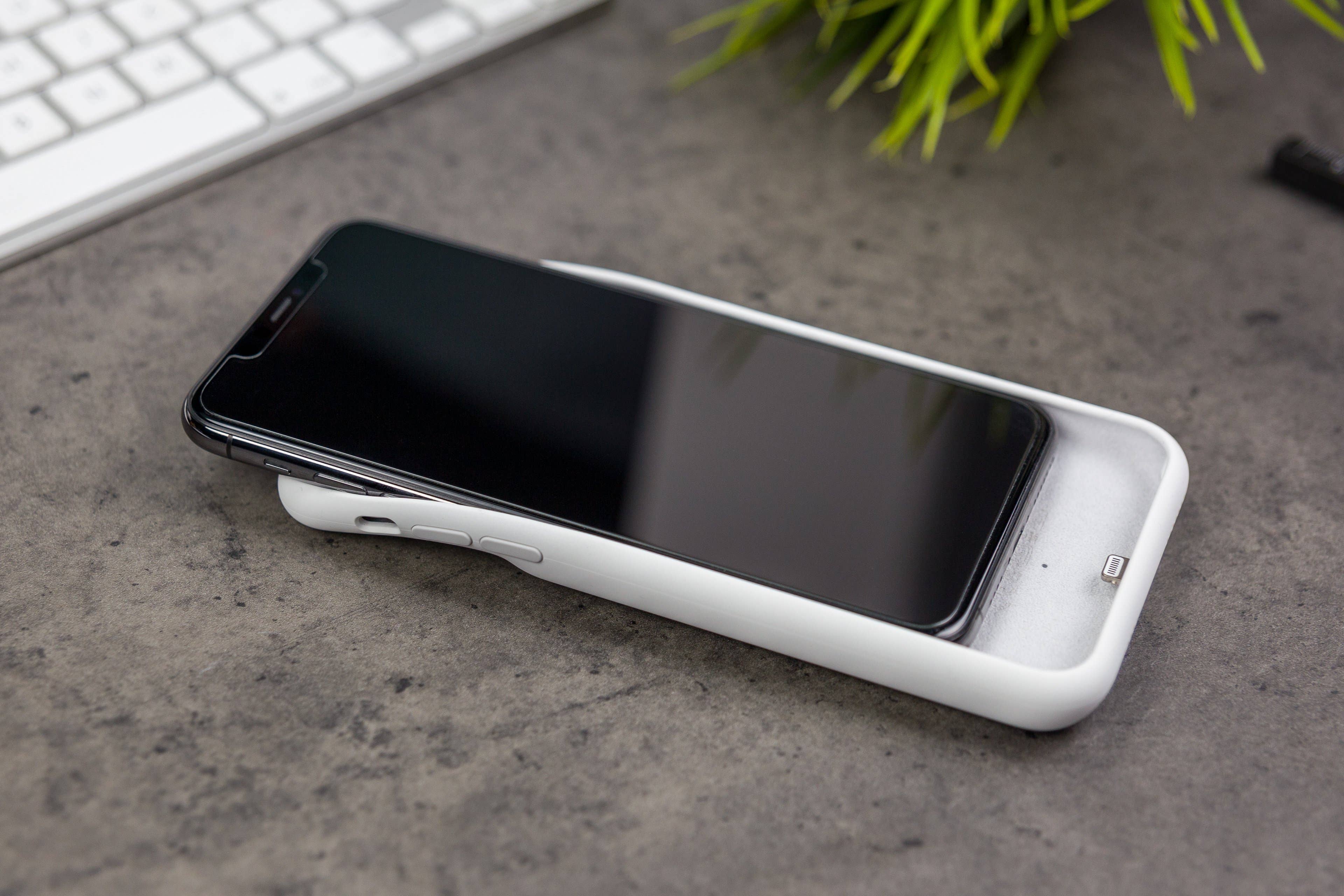 Apple Smart Battery Case review: 50% more battery for your iPhone