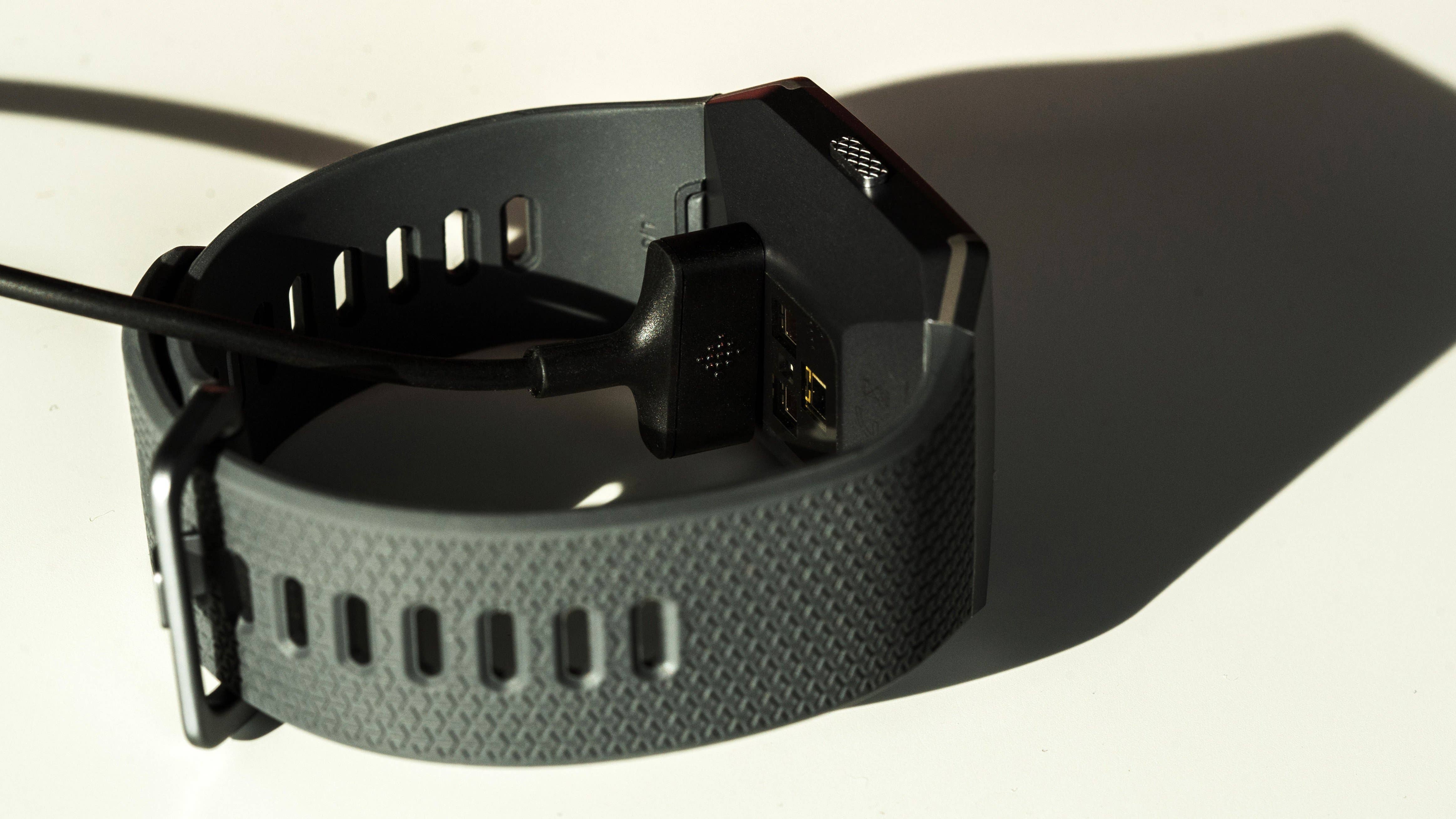 AndroidPIT fitbit ionic 3555