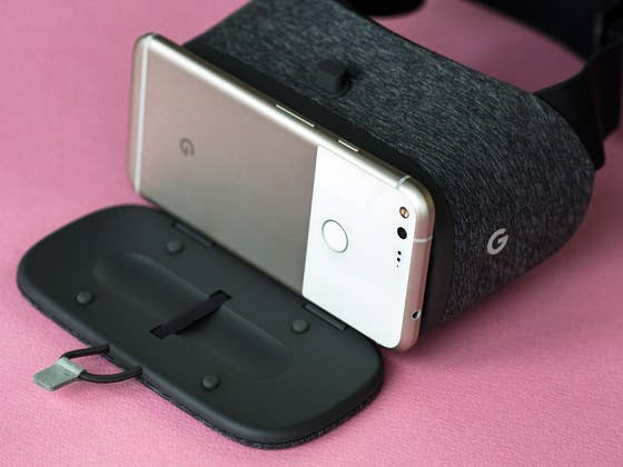 Google Daydream View: the VR dream begins