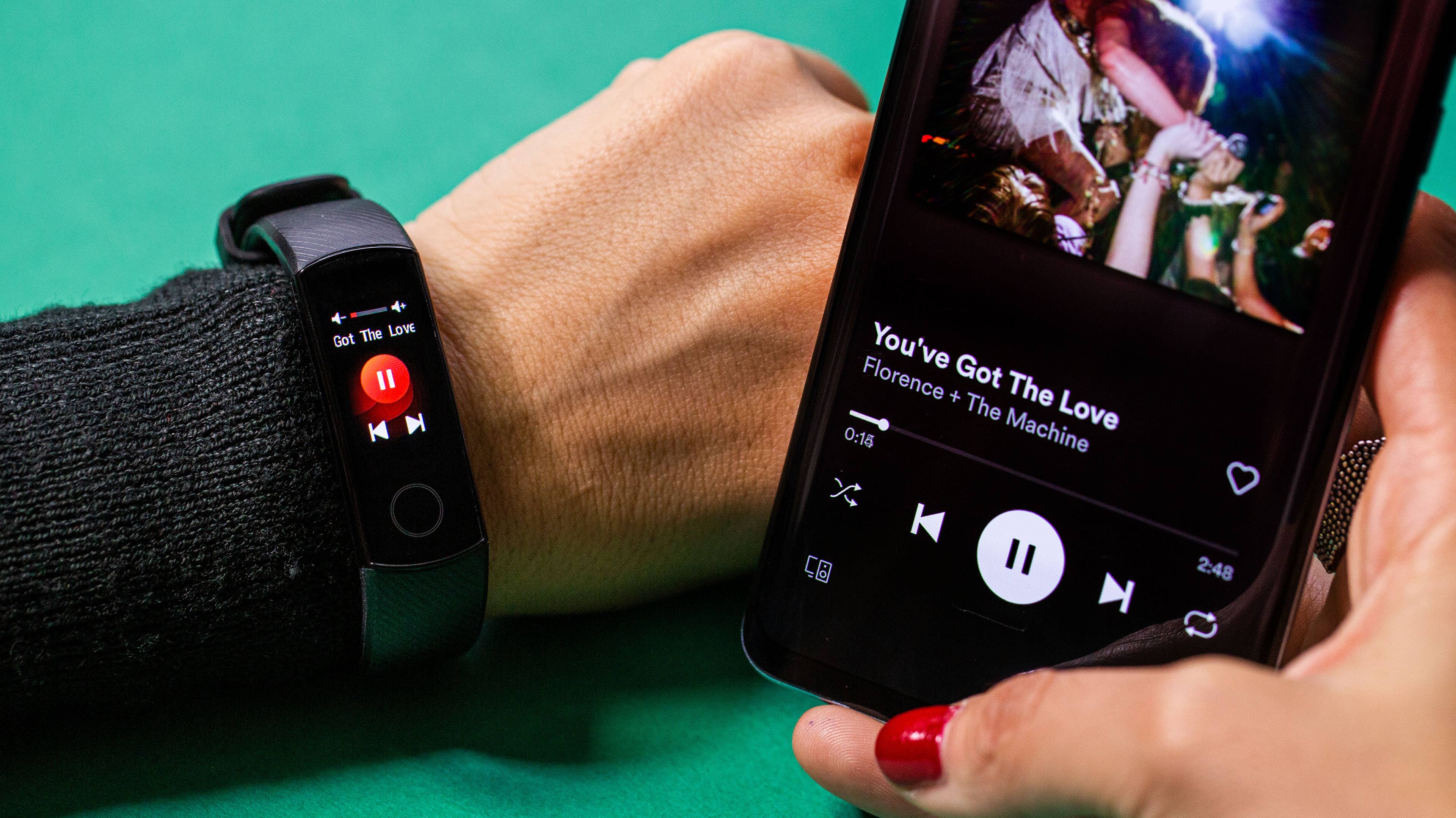 AndroidPIT honor band 5 music player controls