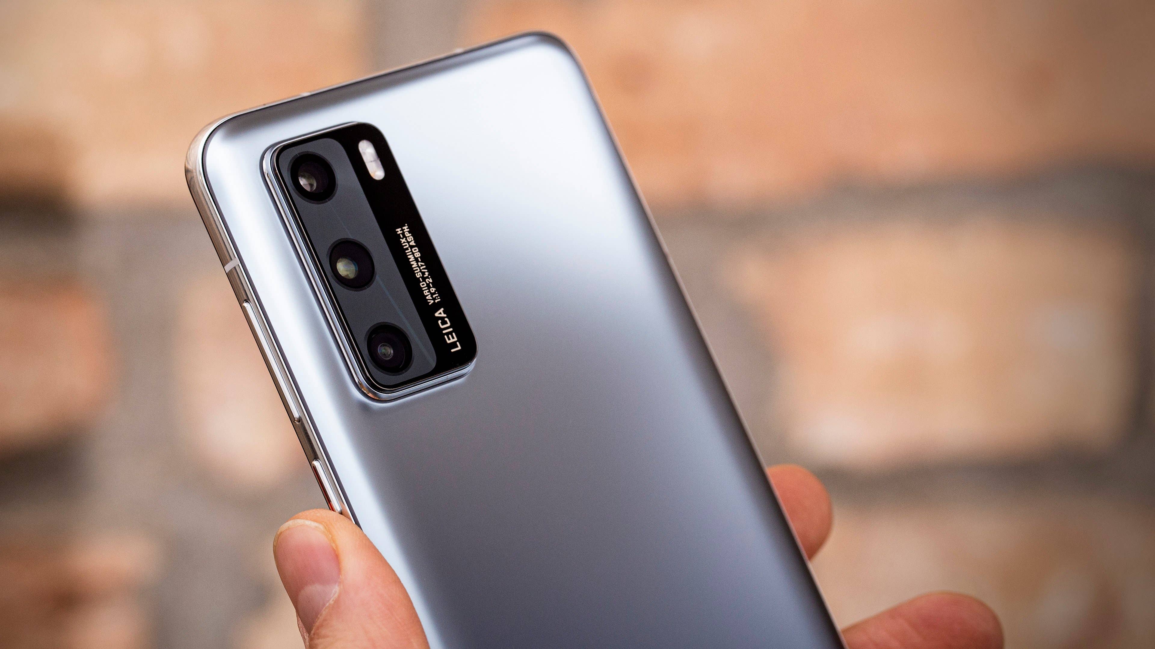 AndroidPIT huawei p40 back detail