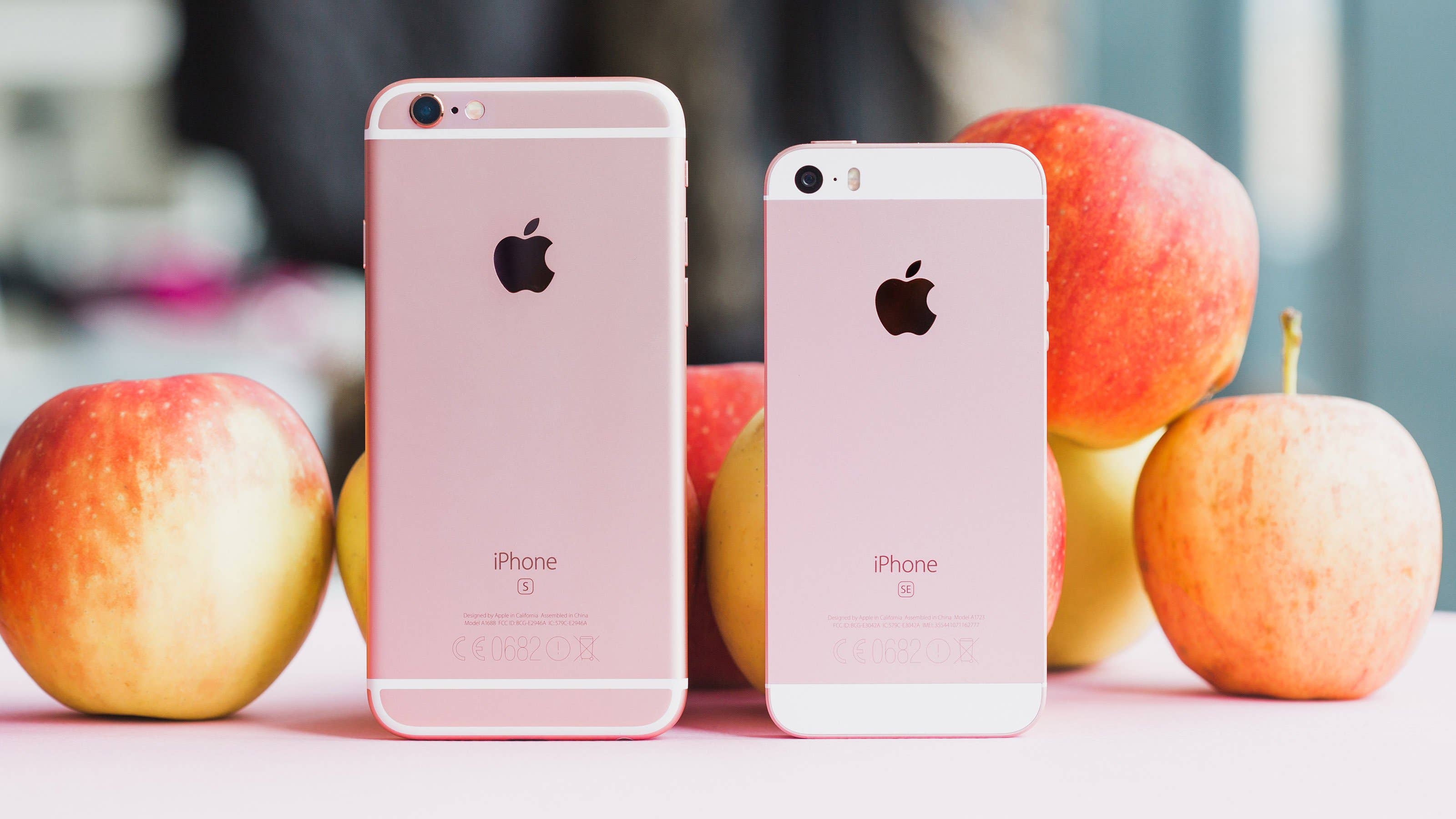 Apple iPhone 6s Apple iPhone 6s