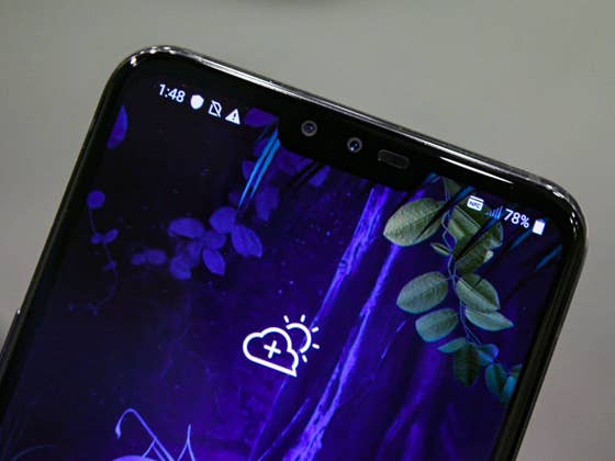 LG V50 ThinQ hands-on: missing something, and not a just second screen