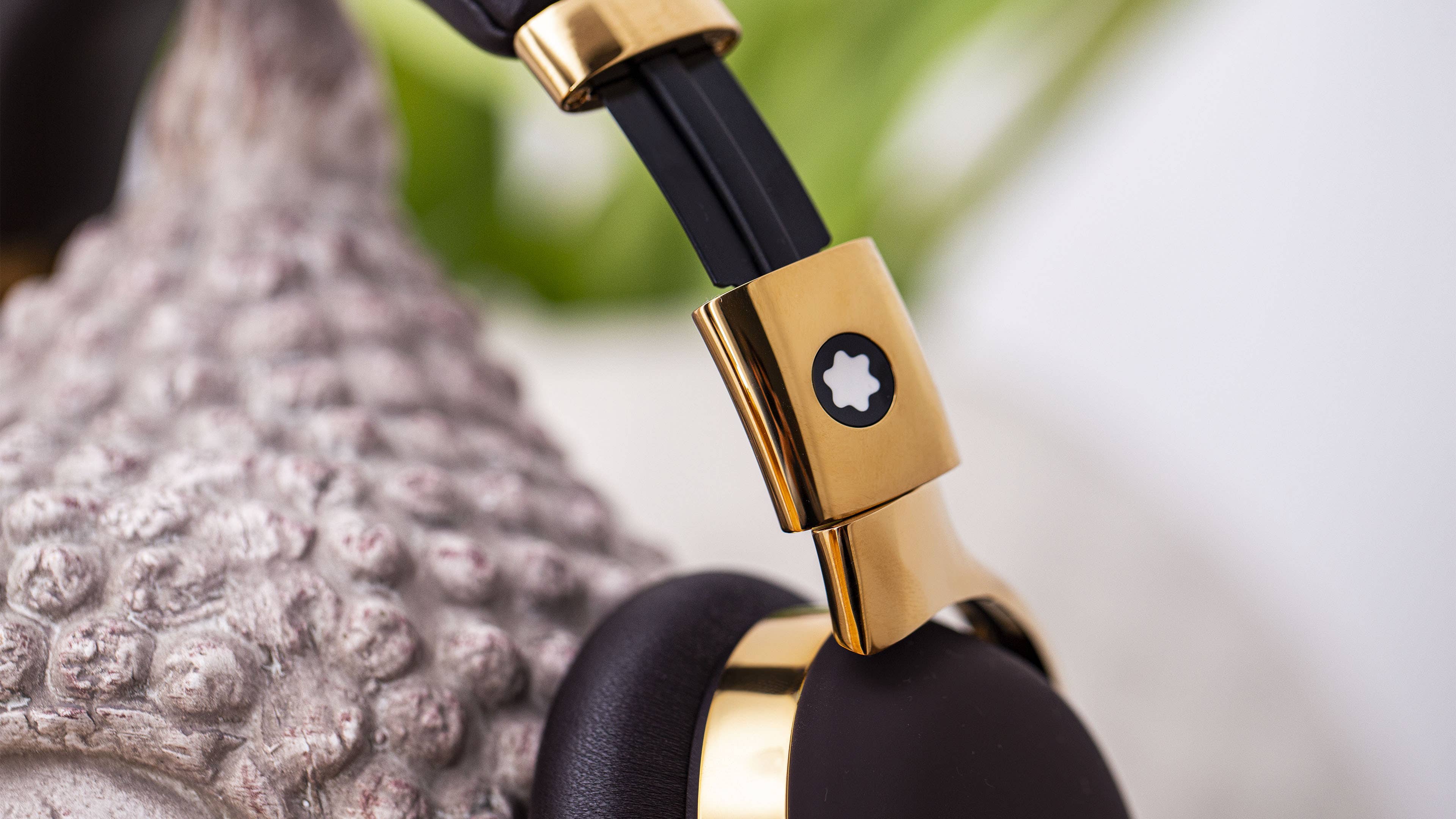 Silly money: here's what $650 headphones sound like » nextpit