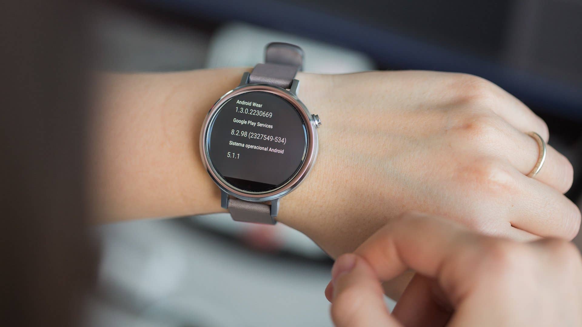 AndroidPIT moto 360 2015 15