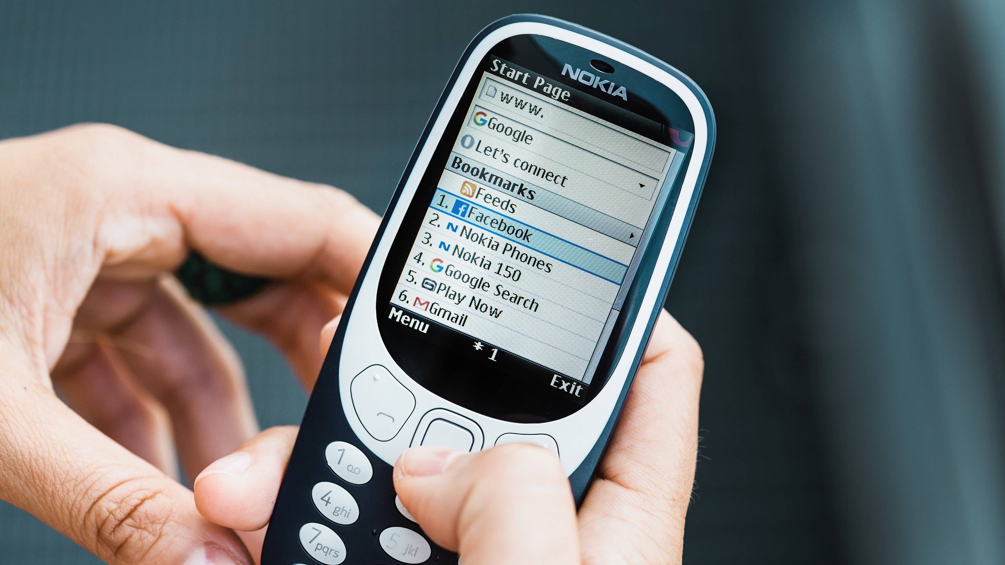 Released in 2017, the revival of the Nokia 3310 had much more than the Snake game! The Nokia 3310 menu displaying modern apps