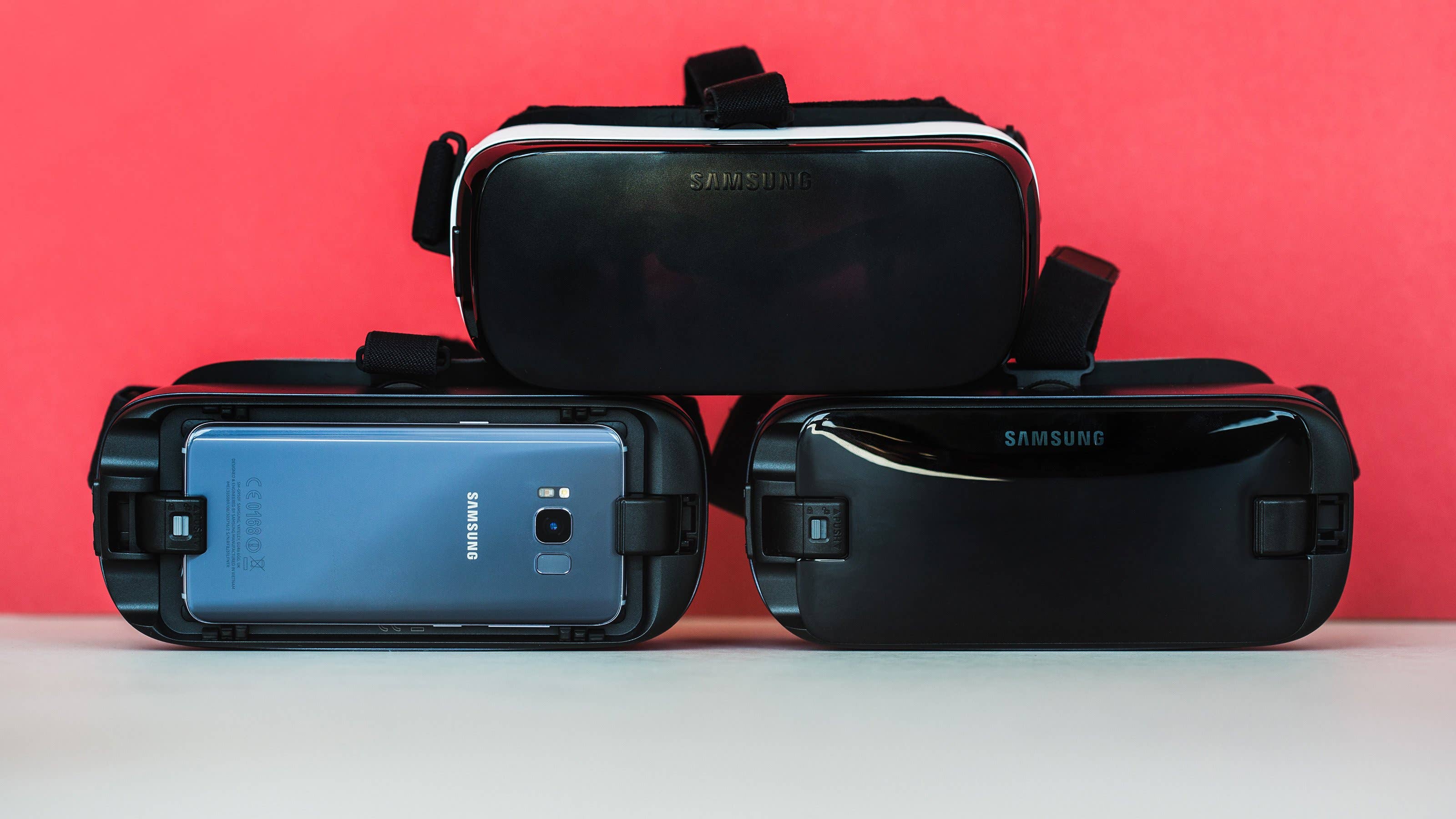 Review of the Samsung Gear VR with controller: finally