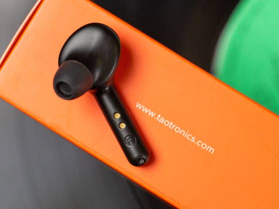 Taotronics SoundLiberty 53: a cheaper alternative to AirPods?