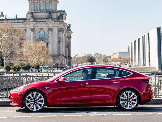 My weekend with a Tesla Model 3: much love and a little frustration