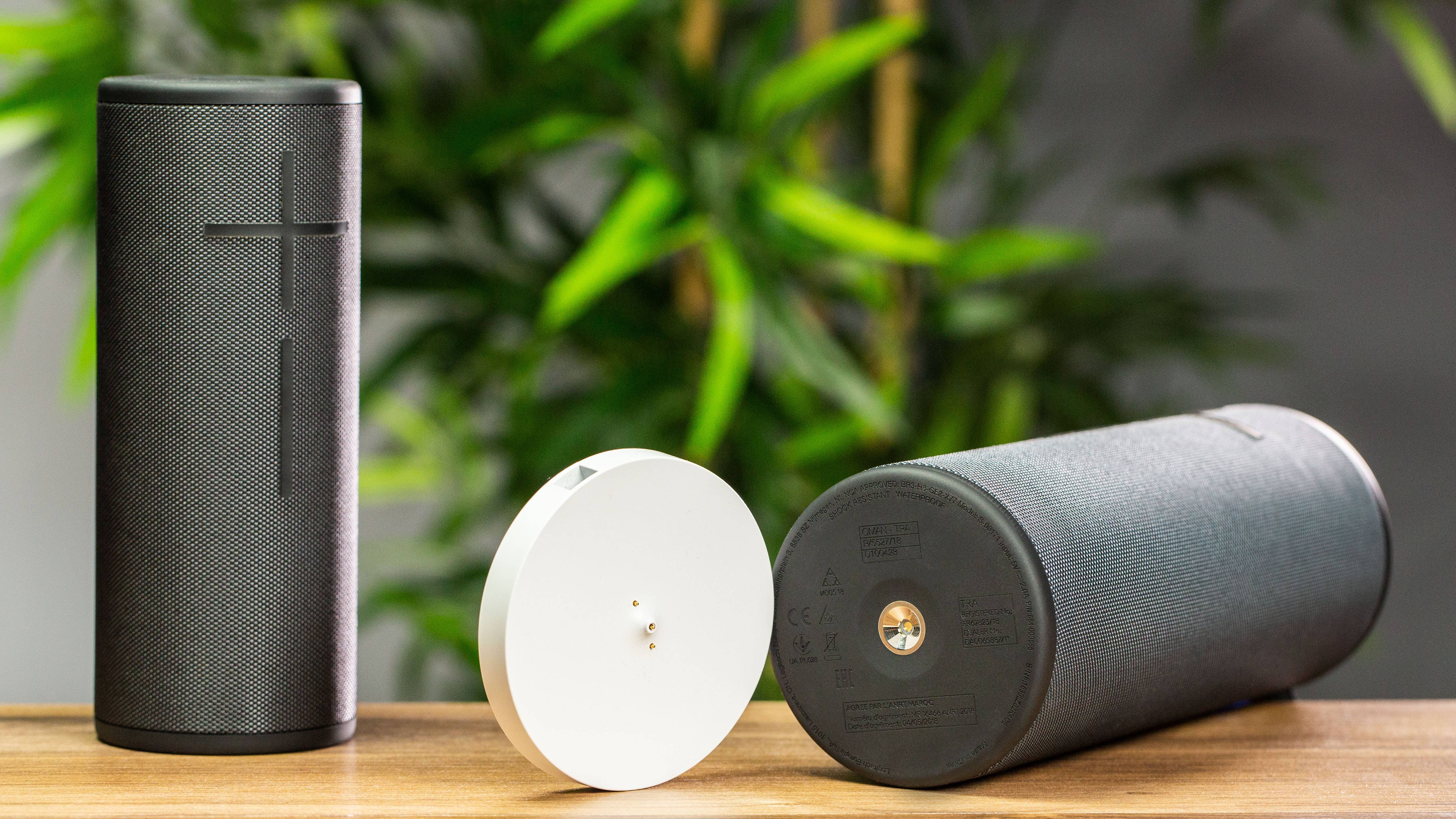 AndroidPIT ue boom3 megaboom3 charger port