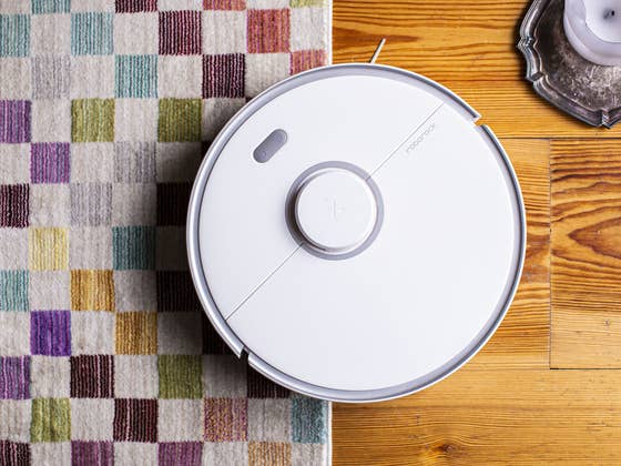Roborock S5 Max review: it sucks, mops, and is not a pain in the ass