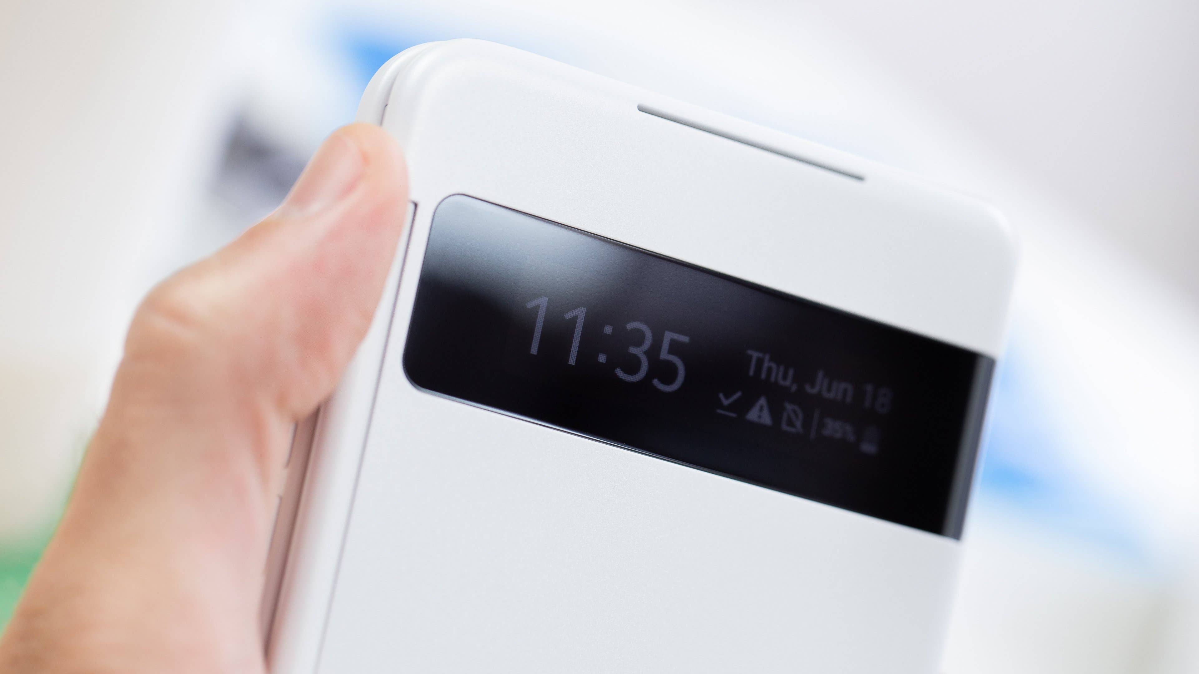 AndroidPIT LG Velvet dual screen case clock