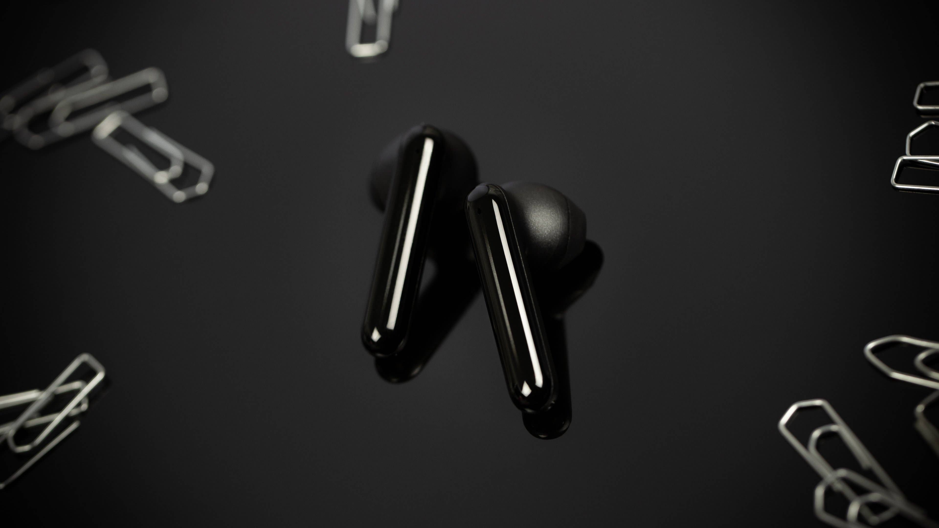 AndroidPIT Oppo Enco Free headphones