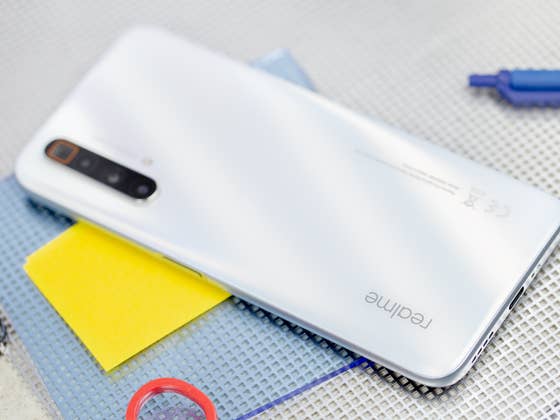 Realme X3 SuperZoom review: a great smartphone except where it matters