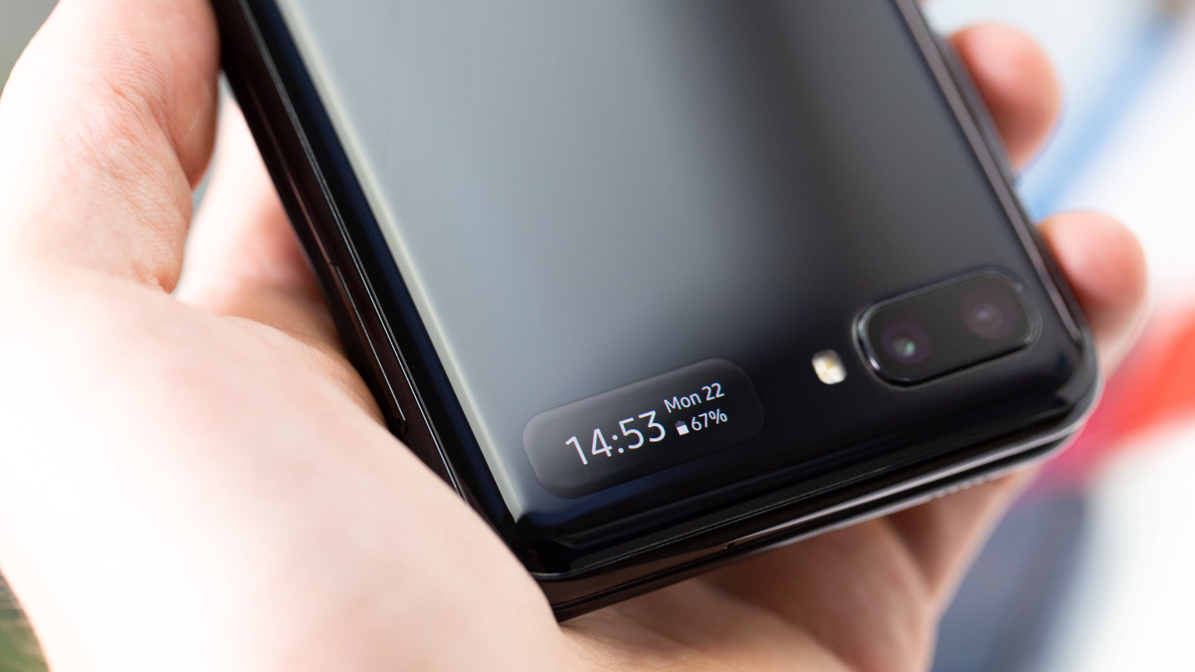 AndroidPIT Samsung Galaxy Z Flip front screen