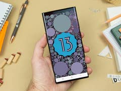 Android 13 running on a Galaxy S22 Ultra device