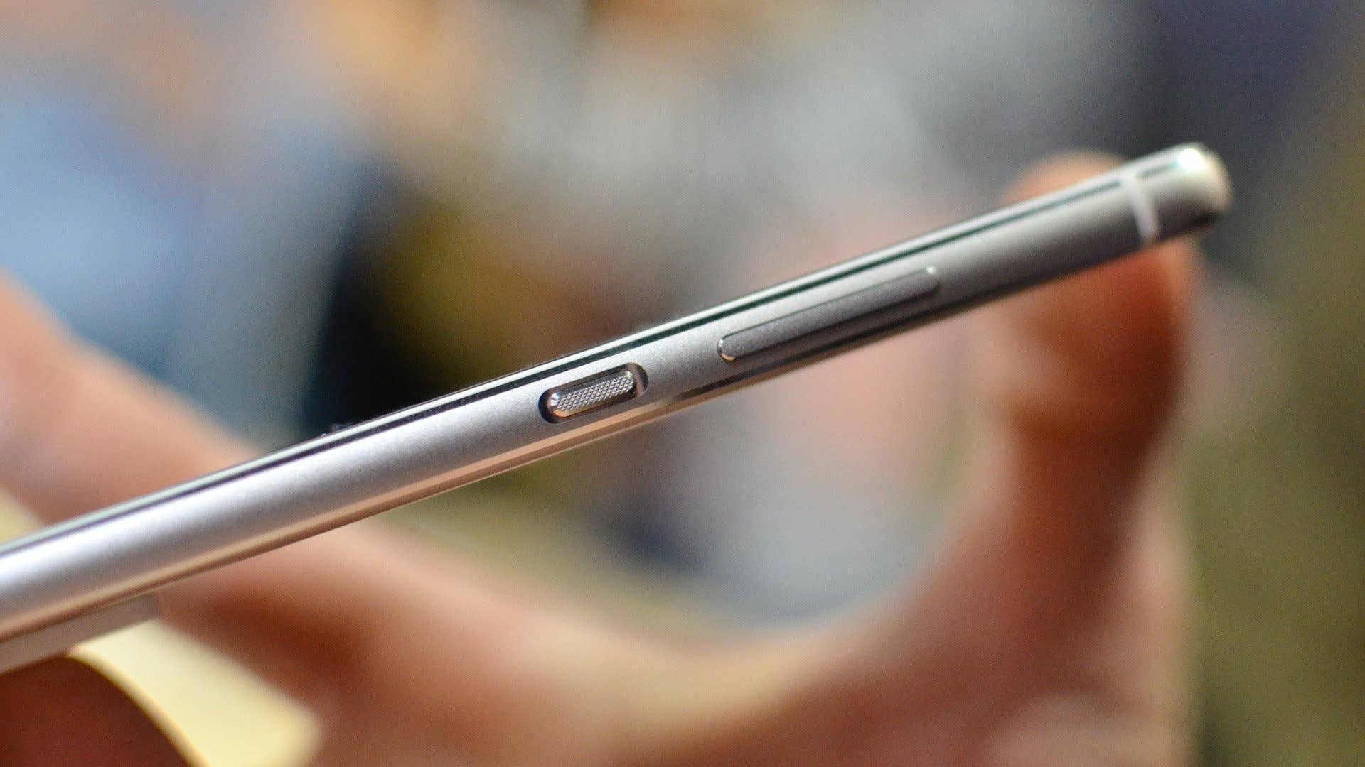 Androidpit Huawei P9 Hands on LONDON side