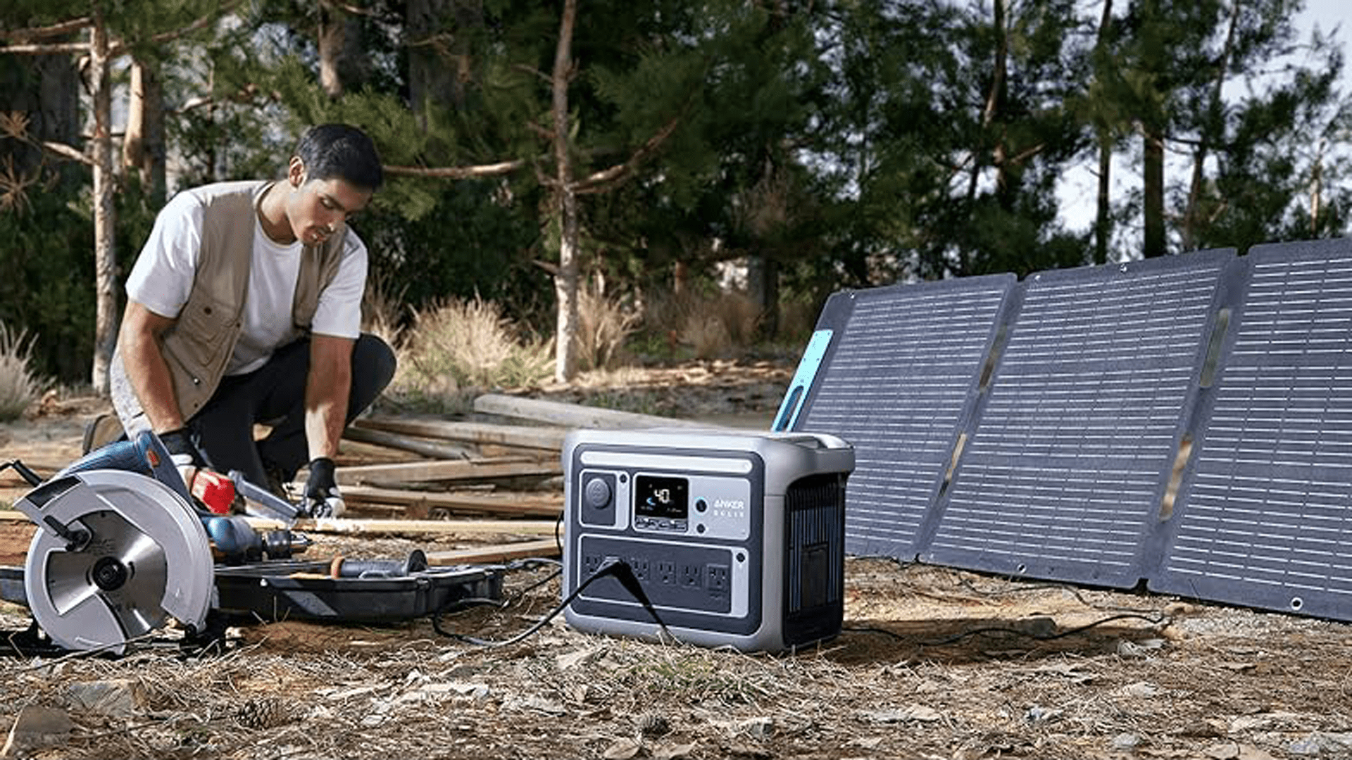 Anker Solix C1000 portable power station and solar generator