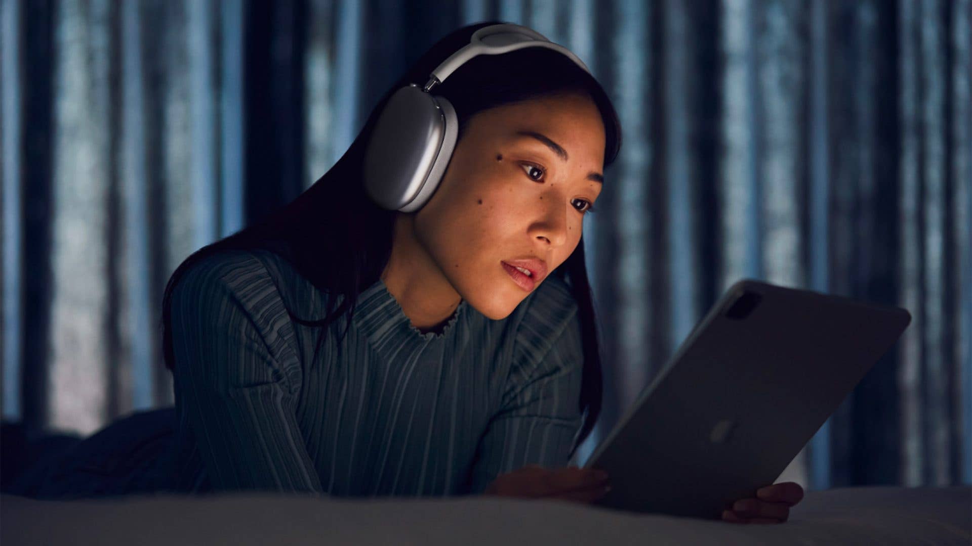 Apple AirPods Max over-ear headphones