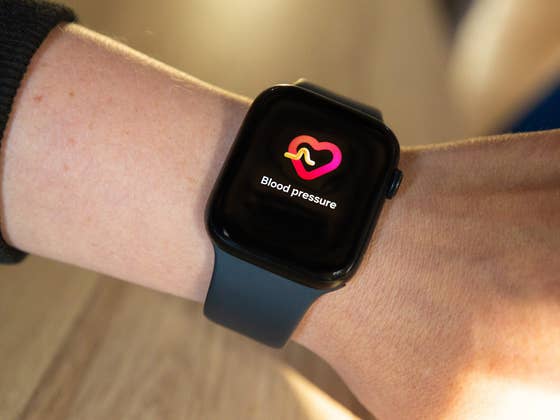Next-Gen Apple Watch May Provide High/Low Blood Pressure Level Alerts