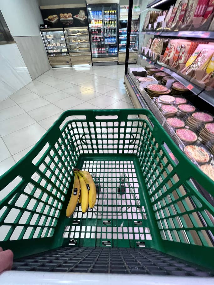 iPhone 13 mini photo gallery