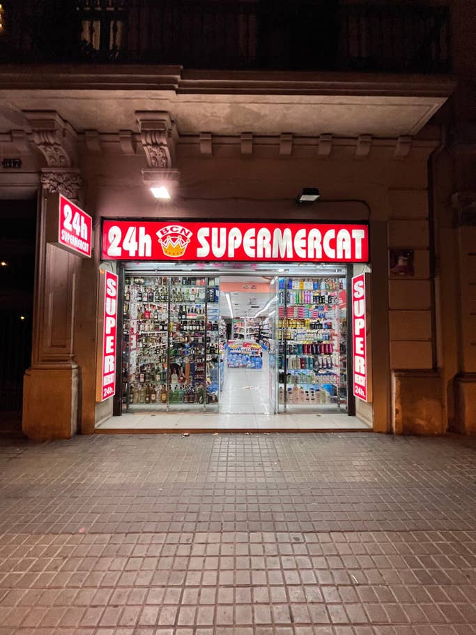 iPhone 13 mini photo gallery