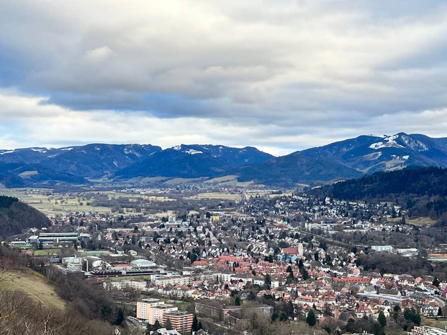 iPhone 13 mini photo gallery