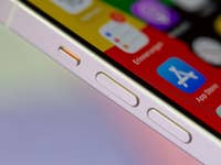 iPhone 14 frame