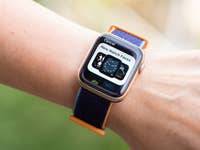 Apple Watch Series 4 displaying the new watch faces added via software update