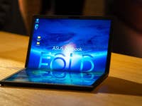 Asus Zenbook Fold 17