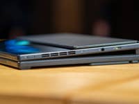 Asus Zenbook 17 Fold OLED