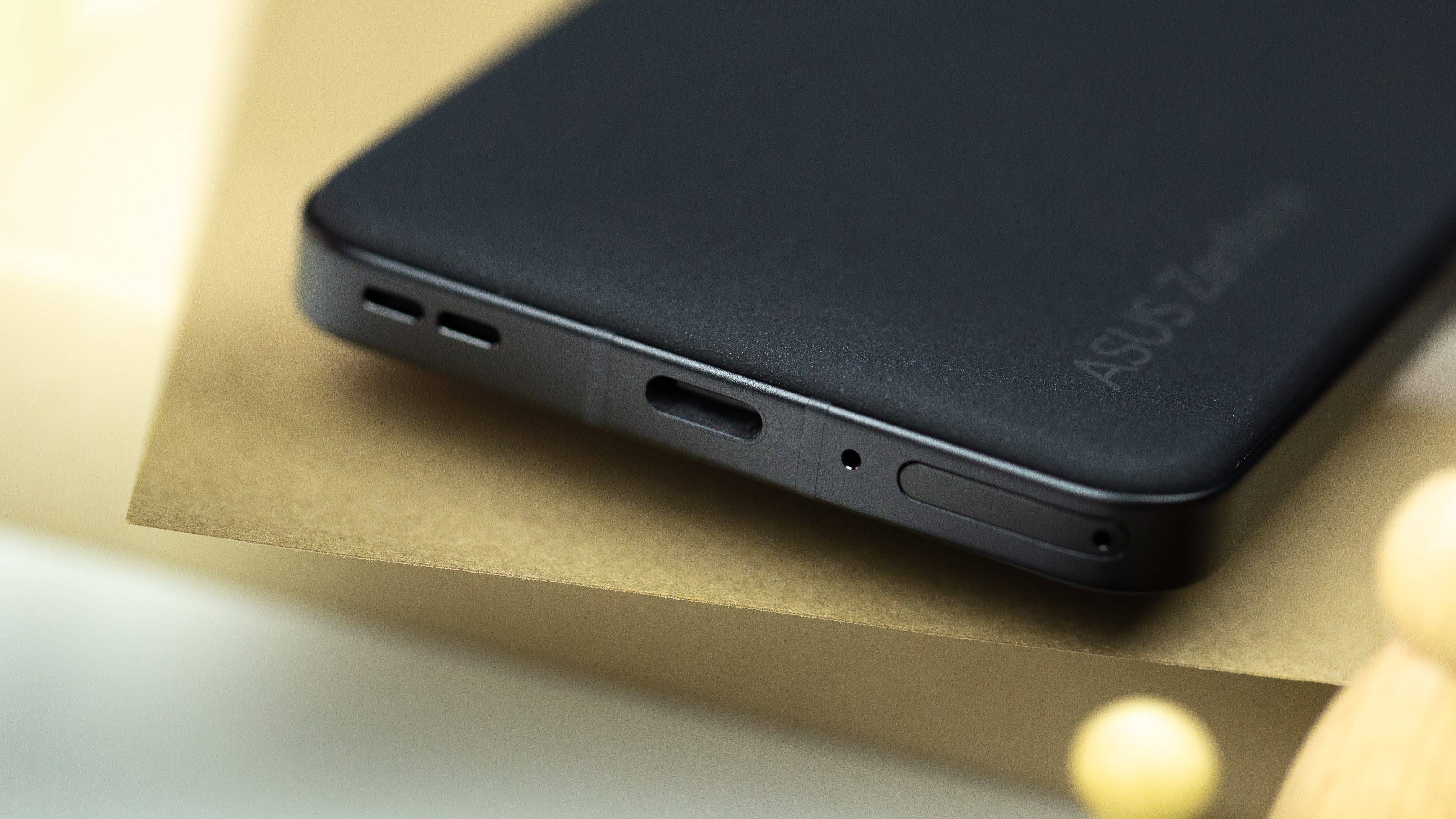 Asus Zenfone 9 review: Great compact phone with two catches » nextpit